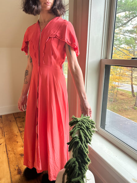 1940’s Scalloped Dressing Gown